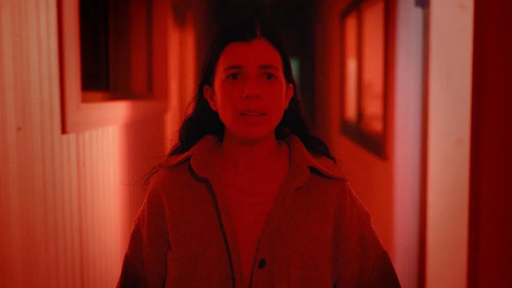 In Vitro (2025) 24 HS SALE