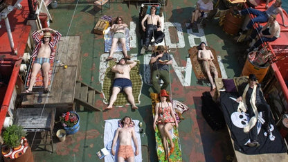 The Boat That Rocked (2009) 24 HS SALE